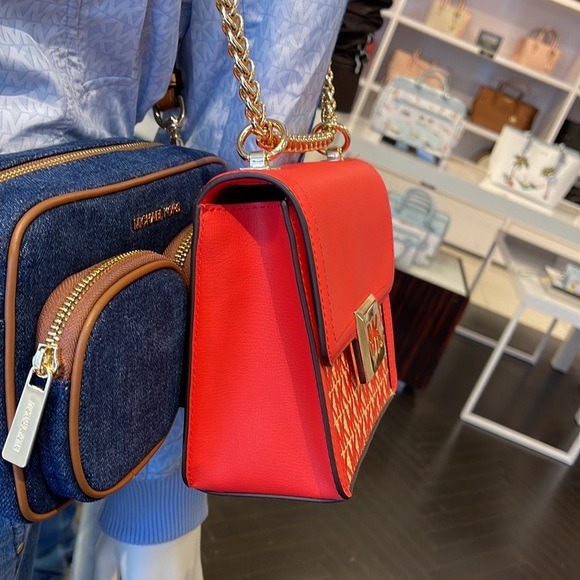 MICHAEL KORS SONIA SMALL SHOULDER XBODY Coral Reef - Picture 5 of 16